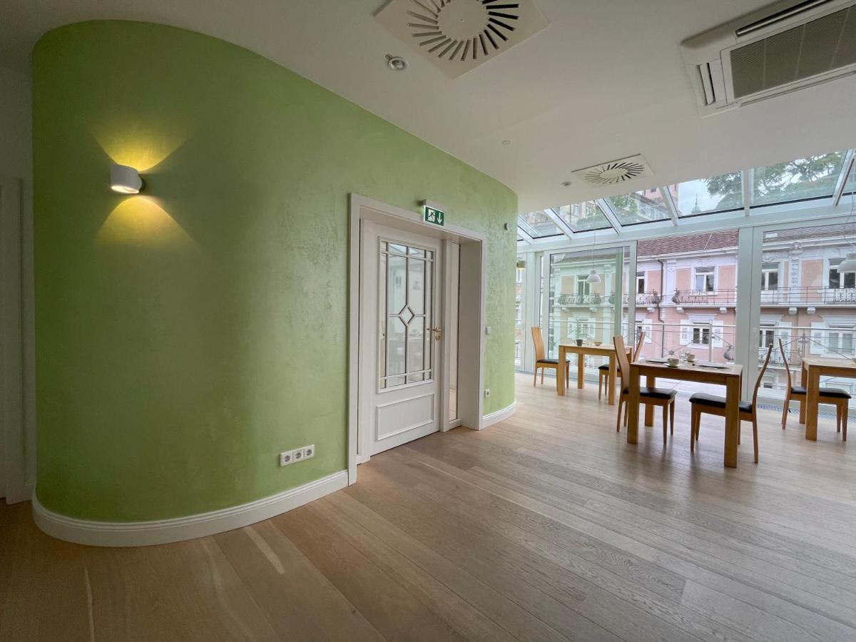 Art Hotel House One Баден-Баден Екстериор снимка