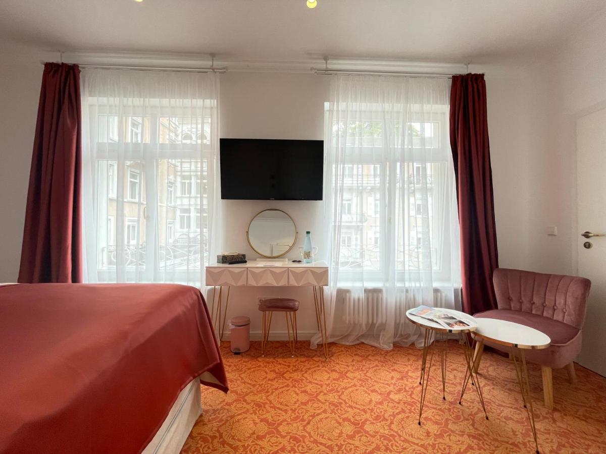 Art Hotel House One Баден-Баден Екстериор снимка