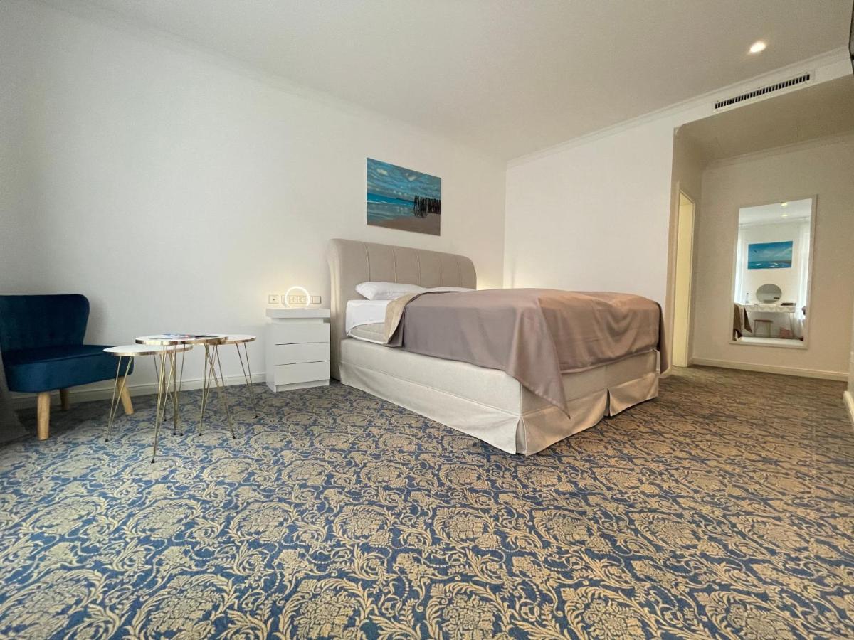 Art Hotel House One Баден-Баден Екстериор снимка